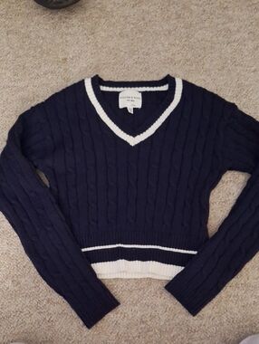 Navy Cable Knit V-Neck Sweater with White Trim